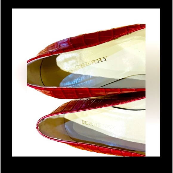 BURBERRY RED EMBOSSED CROC LEATHER HEELS PUMPS MADE IN ITALY SIZE 36.5/6… - Picture 5 of 11